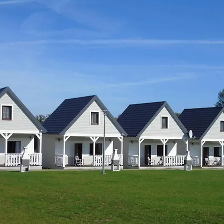In By The Beach, Cleaning Included Ferienhaus Ustronie Morskie